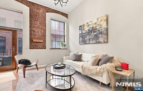 1015 Grand St, Hoboken, NJ, 07030-2158 | Card Image