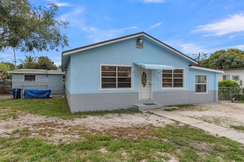1006 Nw 112th Ter, Miami, FL, 33168-6150 | Card Image