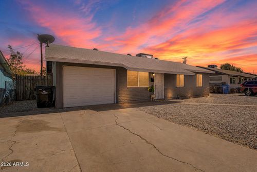 6727 W Pierson St, Phoenix, AZ, 85033-1507 | Card Image