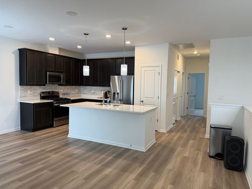 287 Kingsport Dr, South Elgin, IL, 60177-2903 | Card Image