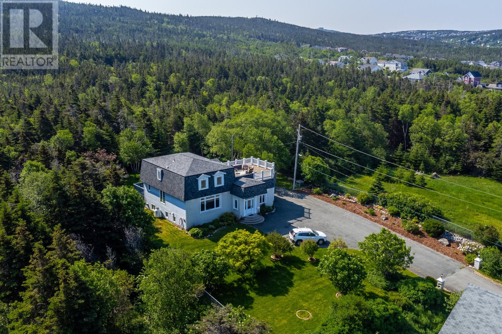 694 St. Thomas Line, For Sale in Paradise Zoocasa