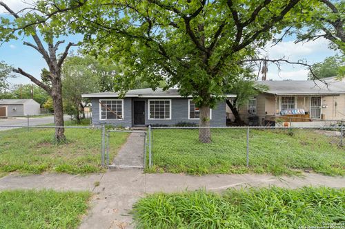 201 Monticello Ct, San Antonio, TX, 78223-2047 | Card Image