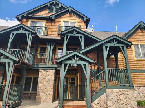 23-1 Pine Cres, Vernon, NJ, 07462-3336 | Card Image