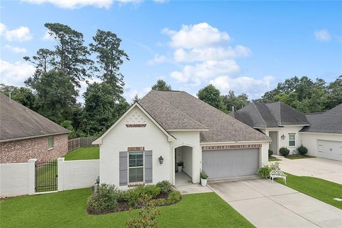 420 Tiger Ave, Covington, LA, 70433-5261 | Card Image