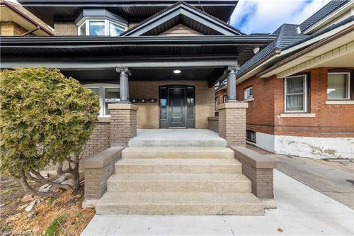 2-5 Maplewood Ave, Hamilton, ON, L8M1W3 | Card Image