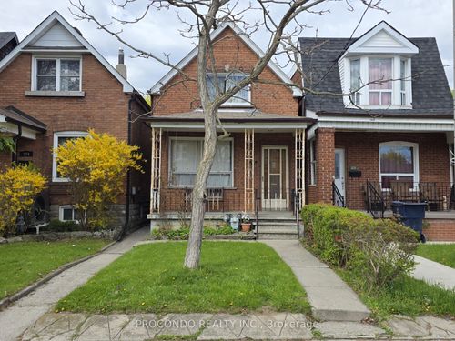 286 Harvie Ave, York, ON, M6E4K7 | Card Image