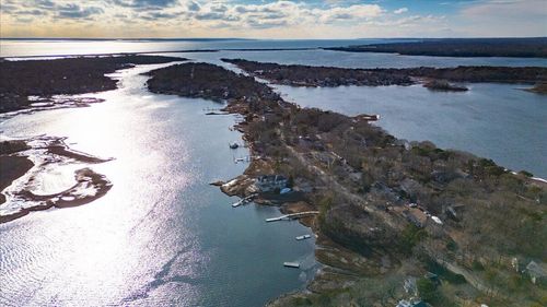 197 Monomoscoy Rd, Mashpee, MA, 02649-3911 | Card Image