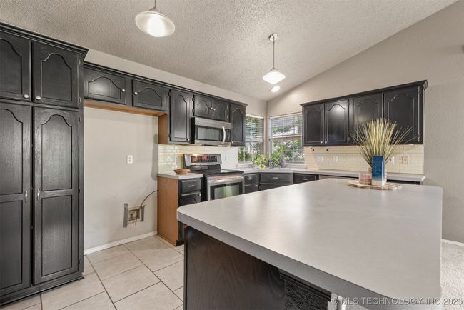 9528 S 93 Rd East Ave, House other with 5 bedrooms, 3 bathrooms and null parking in Tulsa OK | Image 18