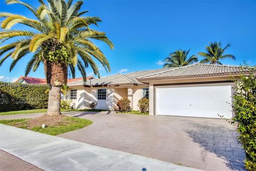 421-421 Nw 136th Ave, Miami, FL, 33182-1953 | Card Image