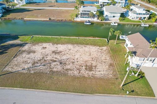 4041 Triggerfish Dr, HERNANDO BEACH, FL, 34607-3666 | Card Image