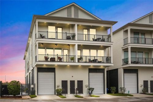 4a-8605 Pontchartrain Blvd, New Orleans, LA, 70124-2422 | Card Image