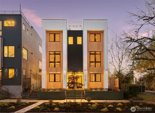 311 17th Ave E, Seattle, WA, 98112-5106 | Card Image
