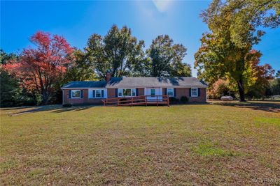 13709 Cox Road, House other with 3 bedrooms, 2 bathrooms and null parking in Dinwiddie VA | Image 2