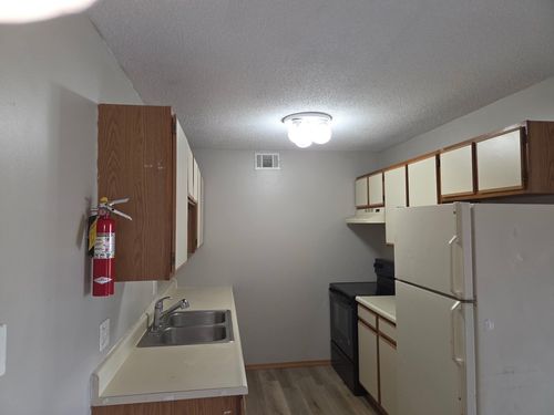 03-2420 Park Avenue, Muscatine, IA, 52761 | Card Image