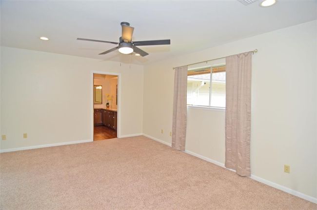 823 Timber Cove Dr, House other with 3 bedrooms, 2 bathrooms and 2 parking in Seabrook TX | Image 20