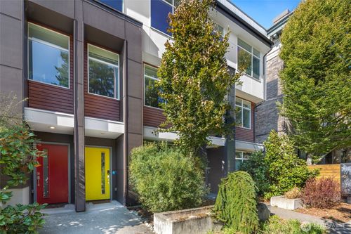 b-209 13th Ave E, Seattle, WA, 98102-5819 | Card Image