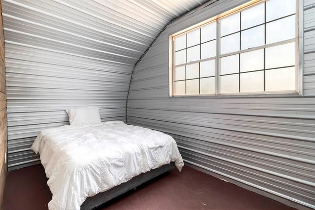 Bunkhouse bedroom with concrete floors | Image 29