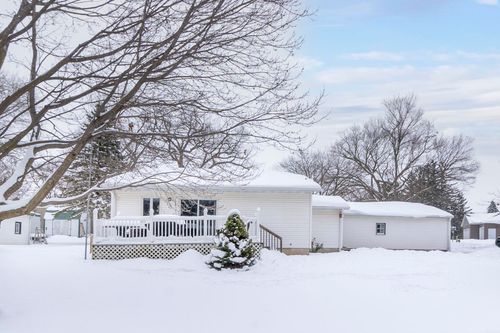 507 11th St Se, Waverly, IA, 50677-4271 | Card Image