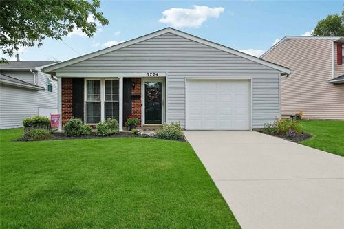 3724 Ellis Way, Middletown, OH, 45044-6522 | Card Image