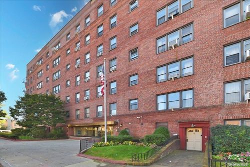 219-143-50 Hoover Ave, Briarwood, NY, 11435-2131 | Card Image