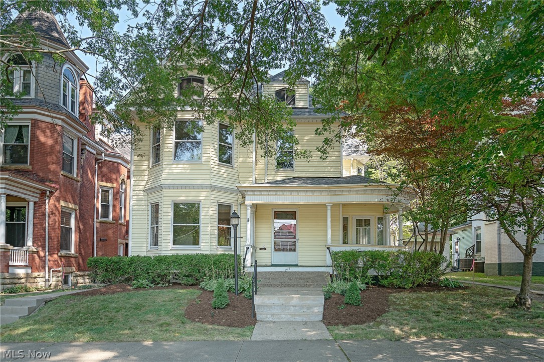 Washington St, Marietta, OH 45750