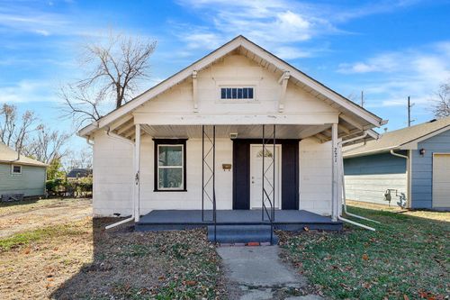 221 E Clark, Augusta, KS, 67010 | Card Image