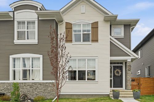 77 Wolf Gate, Okotoks, AB, T1S5T9 | Card Image