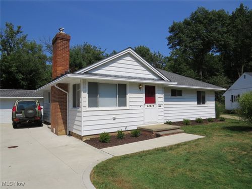 25316 Conover Dr, Bay Village, OH, 44140-2652 | Card Image