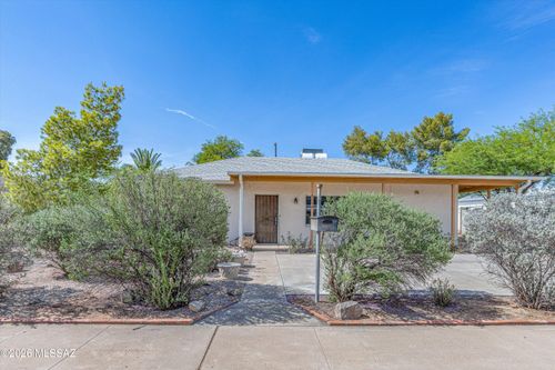 3958 E Louis Ln, Tucson, AZ, 85712-3311 | Card Image