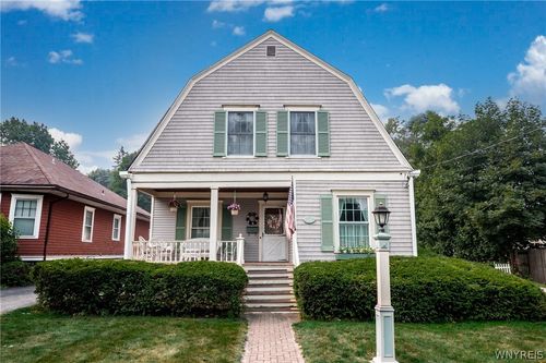 256 Pleasant Ave, Hamburg, NY, 14075-4832 | Card Image