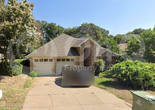 5511 Timber Green Dr, Arlington, TX, 76016-3369 | Card Image