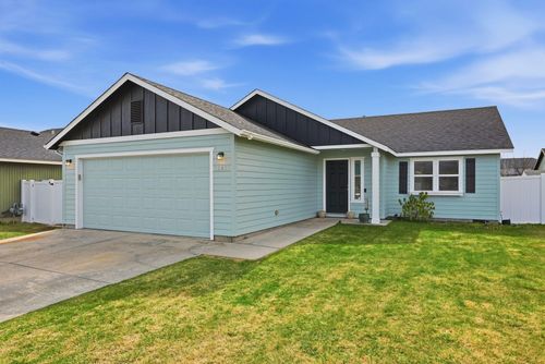 12425 W 2nd Ave, Airway Heights, WA, 99001-5067 | Card Image