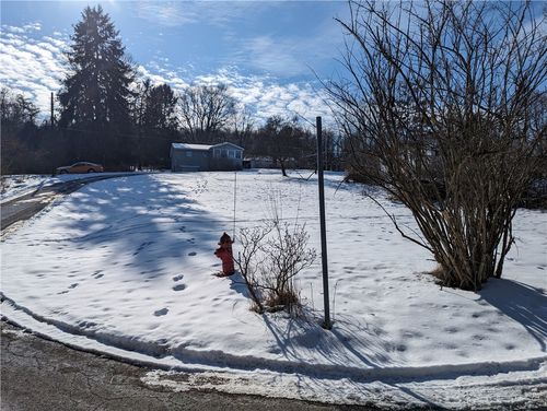 813 Green St, New Salem, PA, 15468 | Card Image