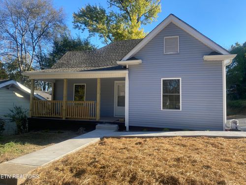 622 Fern St, Knoxville, TN, 37914-4739 | Card Image