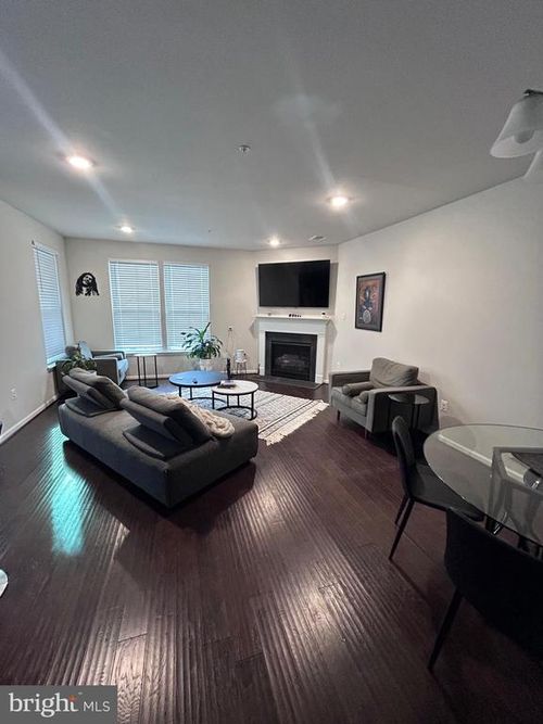 3326 Tribune Ct, HYATTSVILLE, MD, 20782-2980 | Card Image