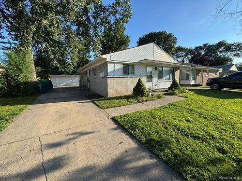 26177 Andover St, Inkster, MI, 48141-3240 | Card Image