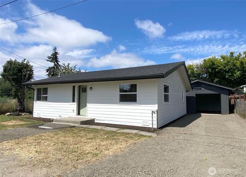 1743 Se Crawford Rd, Port Orchard, WA, 98366-5927 | Card Image