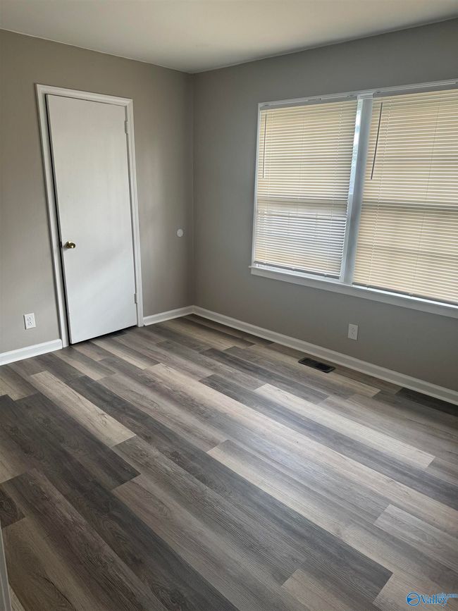 2804 Winchester Rd Nw, House other with 3 bedrooms, 2 bathrooms and null parking in Huntsville AL | Image 4