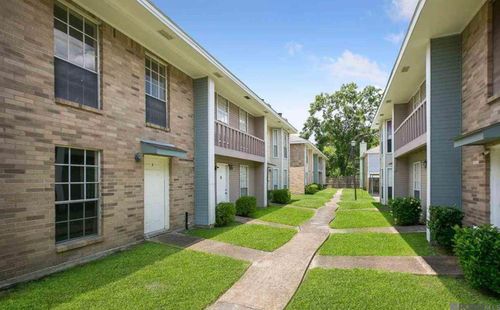 b-1757 Blvd De Province, Baton Rouge, LA, 70816 | Card Image
