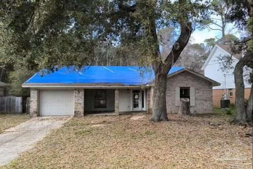 7692 Old Hickory Dr, Pensacola, FL, 32507-1677 | Card Image