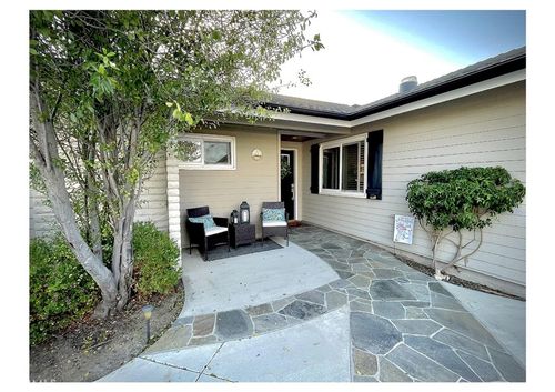 21061 Miramar Ln, Huntington Beach, CA, 92646 | Card Image