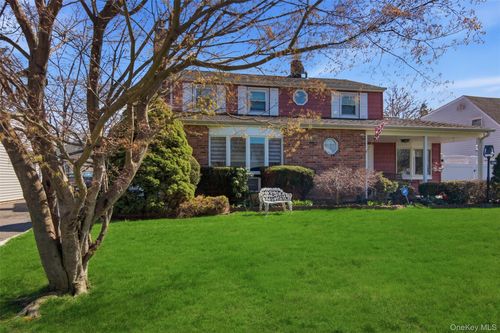 268 Curtis Avenue, North Hempstead, NY, 11514 | Card Image