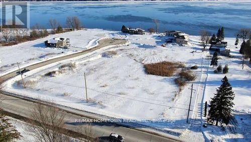 2 Shoreside Way, Augusta, ON, K6V5T1 | Card Image