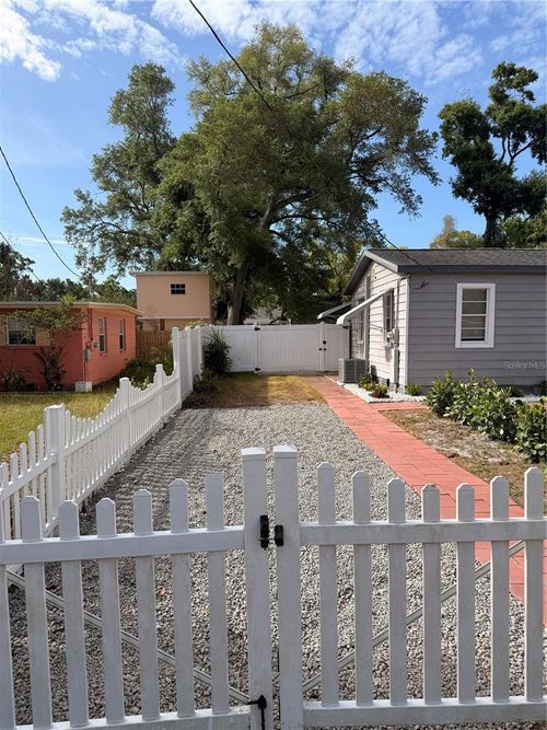 2-1510 W Powhatan Avenue, TAMPA, FL, 33603 | Card Image