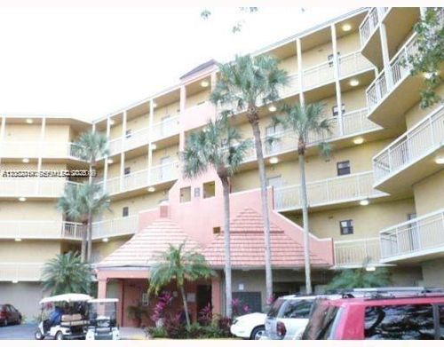 104-8290 Lake Dr, Doral, FL, 33166-4670 | Card Image