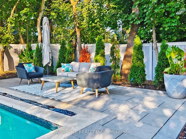 105 Ashbourne Dr, House other with 5 bedrooms, 5 bathrooms and 4 parking in Etobicoke ON | Image 44