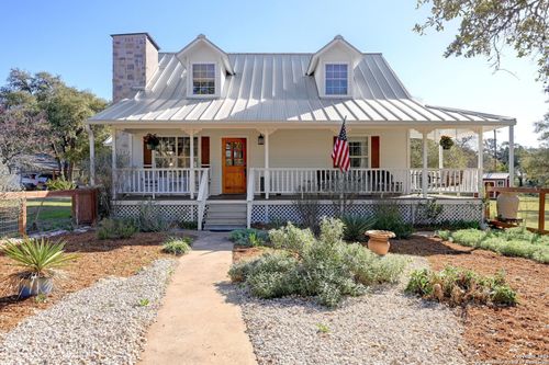 384 Sunset Rdg, Blanco, TX, 78606-5991 | Card Image