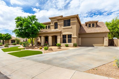8374 W Rosewood Ln, Peoria, AZ, 85383-3870 | Card Image