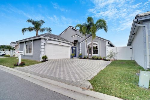 7727 Great Glen Cir, Delray Beach, FL, 33446-3604 | Card Image