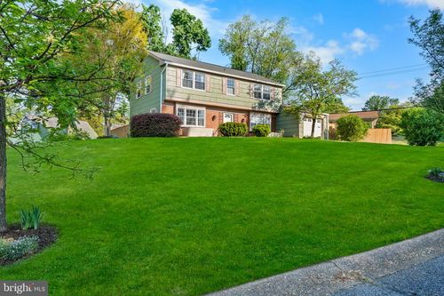 2414 Kinderbrook Ln, BOWIE, MD, 20715-2853 | Card Image